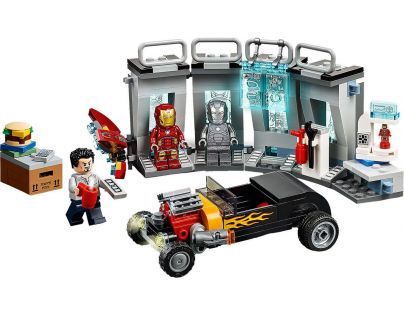 LEGO® Super Heroes 76167 Zbrojnice Iron Mana