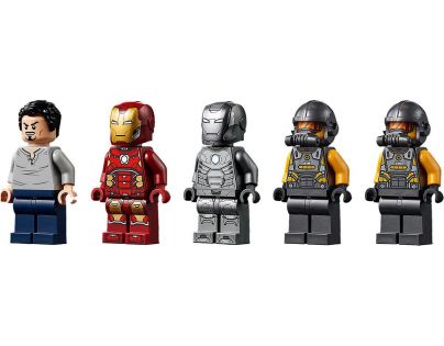 LEGO® Super Heroes 76167 Zbrojnice Iron Mana