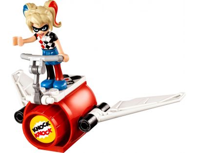 LEGO Super Heroes Girls 41231 Harley Quinn spěchá na pomoc