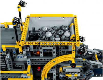 LEGO Technic 42055 Těžební rypadlo -Poškozený obal