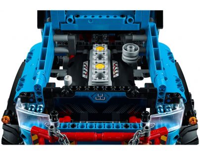 LEGO Technic 42070 Terénní odtahový vůz 6x6