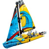 LEGO Technic 42074 Závodní jachta 3