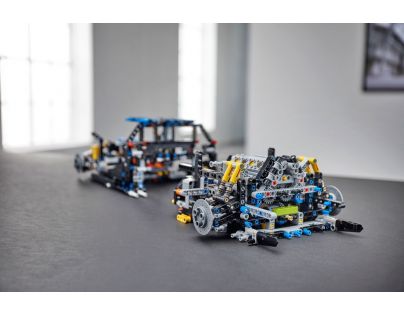 LEGO Technic 42083 Bugatti Chiron - Poškozený obal