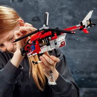 LEGO® Technic 42092 Záchranářský vrtulník 4