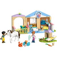LEGO® 42696 Veterinární klinika se zvířátky 2