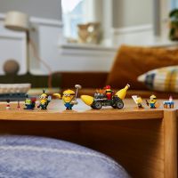 LEGO® 75580 Já padouch 4: Mimoni a banánové auto 5