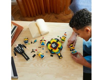 LEGO® 75582 Já padouch 4: Gru a mimoni z kostek