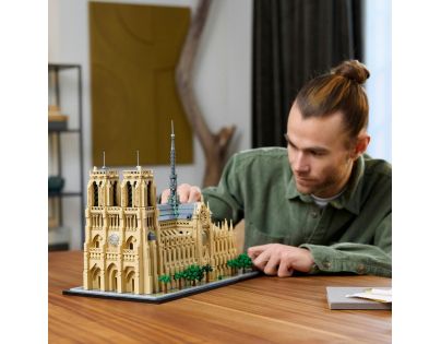 LEGO® Architecture 21061 Notre-Dame v Paříži