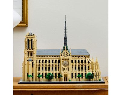 LEGO® Architecture 21061 Notre-Dame v Paříži