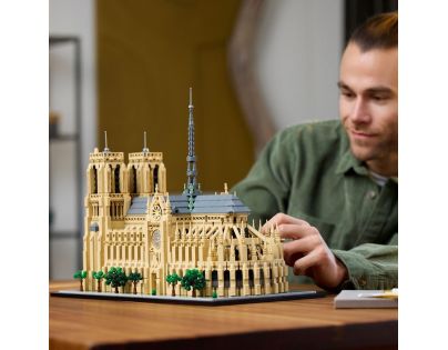 LEGO® Architecture 21061 Notre-Dame v Paříži