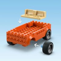 LEGO® Bluey 11202 Bluey a rodinný výlet autem na pláž 4