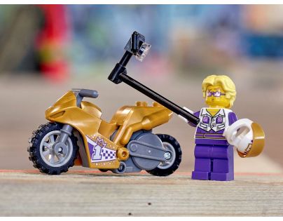 LEGO® City 60309 Kaskadérská motorka se selfie tyčí