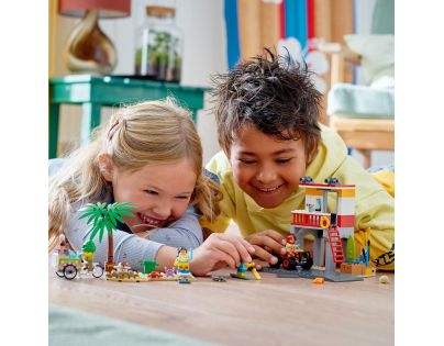 LEGO® City 60328 Stanice pobřežní hlídky