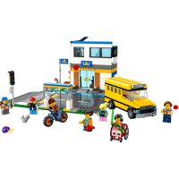 LEGO® City 60329 Školní den 2