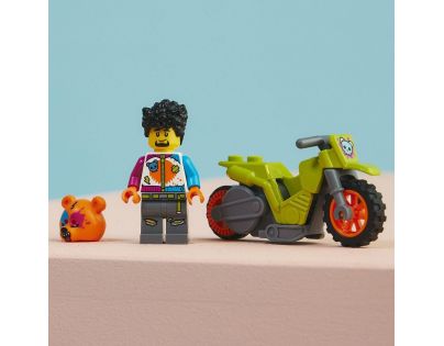 LEGO® City Medvěd a kaskadérská motorka