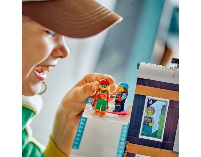 LEGO® City 60366 Lyžařský a lezecký areál