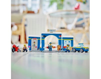 LEGO® City 60370 Honička na policejní stanici
