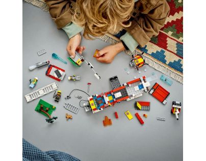 LEGO® City 60374 Velitelský vůz hasičů - Poškozený obal