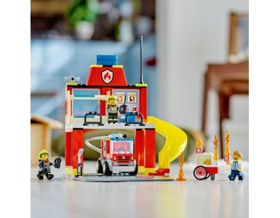 LEGO® City 60375 Hasičská stanice a auto hasičů