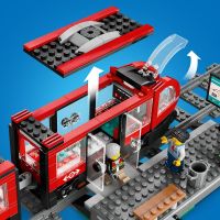 LEGO® City 60423 Tramvaj a zastávka v centru města 5