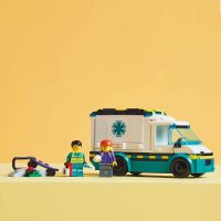 LEGO® City 60451 Sanitka 5