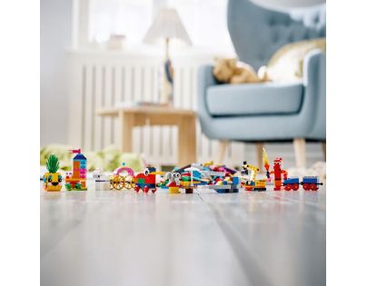 LEGO® Classic 11021 90 let hraní