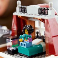 LEGO® Creator Expert 10270 Knihkupectví 4