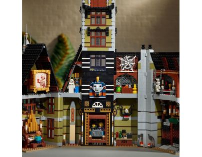 LEGO® ICONS 10273 Strašidelný dům na pouti