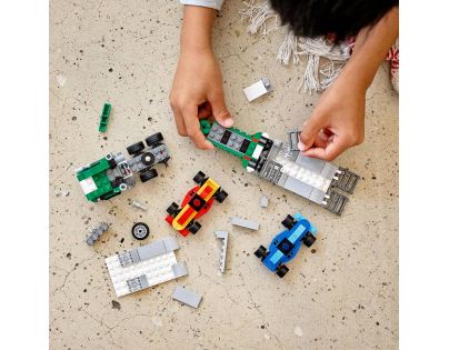 LEGO® Creator 31113 Kamion pro přepravu závodních aut