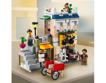 LEGO® Creator 31131 Bistro s nudlemi v centru města