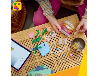 LEGO® Creator 3 v 1 31383 Parfém s ozdobnými květinami