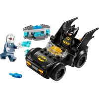 LEGO® DC Batman™ 76301 Batman™ a Batmobil vs. Mr. Freeze™ 2