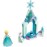 LEGO® Disney Ledové království 43199 Elsa a zámecké nádvoří 2