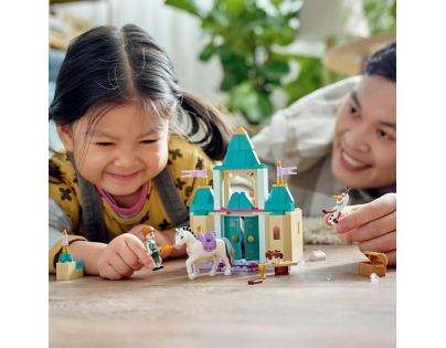 LEGO® Disney Ledové království 43204 Zábava na zámku s Annou a Olafem
