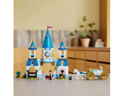 LEGO® Disney Princess 43275 Popelčin zámek a kočár s koňmi