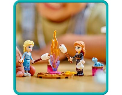 LEGO® Disney Princess™ 43238 Elsa a hrad z Ledového království