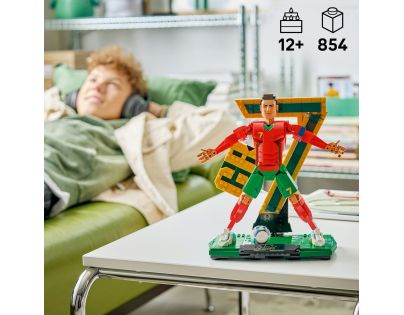 LEGO® Editions 43016 Cristiano Ronaldo – Fotbalová legenda