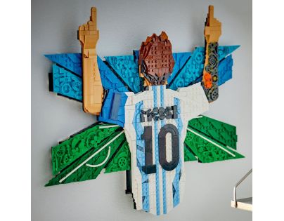 LEGO® Editions 43018 Lionel Messi – Okamžik vítězství