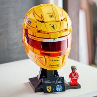 LEGO® Editions 43022 Helma Lewis Hamilton ze Scuderia Ferrari HP 4