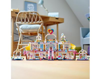 LEGO® Friends 41450 Nákupní centrum v městečku Heartlake