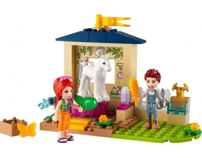 LEGO® Friends 41696 Čištění poníka ve stáji