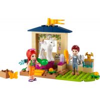 LEGO® Friends 41696 Čištění poníka ve stáji 2