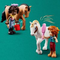 LEGO® Friends 41745 Autumn a její koňská stáj 6
