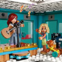 LEGO® Friends 41748 Komunitní centrum v městečku Heartlake - Poškozený obal 6