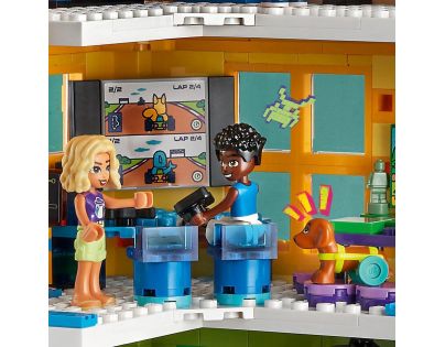 LEGO® Friends 41748 Komunitní centrum v městečku Heartlake - Poškozený obal