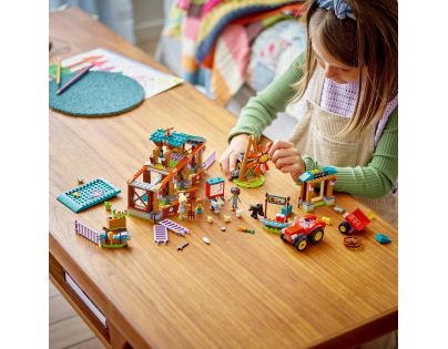 LEGO® Friends 42617 Útulek pro zvířátka z farmy - Poškozený obal