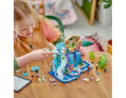 LEGO® Friends 42630 Aquapark v městečku Heartlake