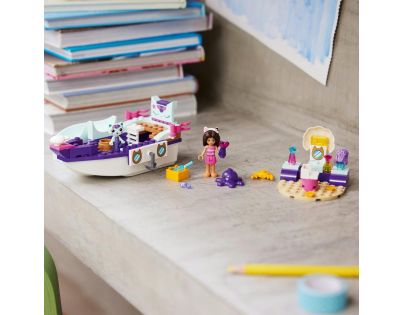 LEGO® Gábinin kouzelný domek 10786 Gábi a Rybočka na luxusní lodi