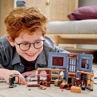 LEGO® Harry Potter™ 76385 Kouzelné momenty z Bradavic: Hodina kouzelných formulí - Poškozený obal 3