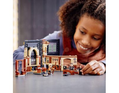 LEGO® Harry Potter™ 76397 Kouzelné momenty z Bradavic: Hodina obrany proti černé magii